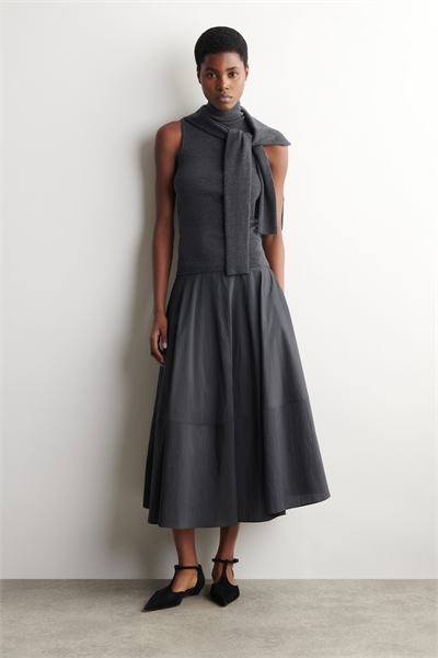 Юбка-миди с круглым вырезом и плавными линиями артикул 1327655001