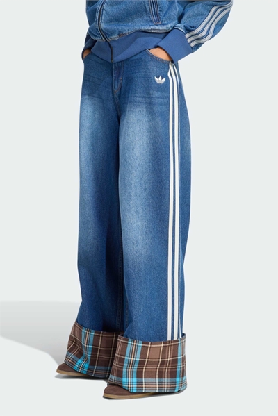 Джинсы винтажного стиля с широкими брючинами и клетчатым швом артикул 156134874