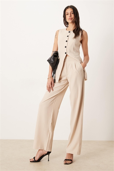 Комплект из брюк с высокой талией, широкими брючинами и складками, цвет «камень» артикул 147967319