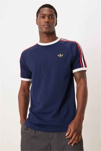 Футболка с тремя полосками артикул 149627284