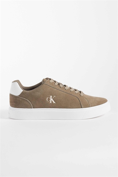 Классические кроссовки с закругленной подошвой из натуральной замши артикул 154172689