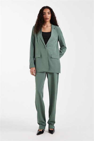 Свободный блейзер зеленого цвета артикул 153084216