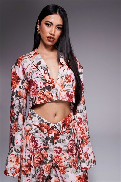 Укороченный блейзер классического кроя в стиле «корд» из льна артикул 139104873