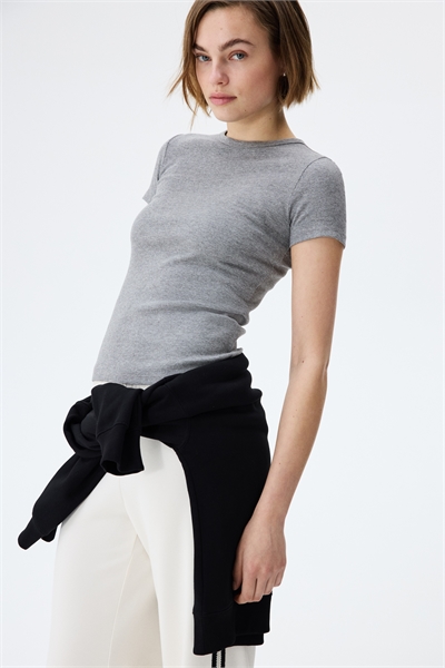 Футболка в рубчик артикул 1260556032