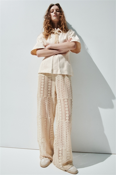 Брюки с кружевными шнурками артикул 1323124001