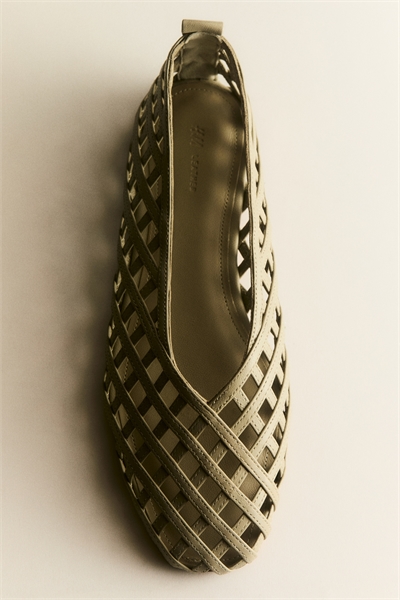 Кожаные балетки с плетением артикул 1325435003