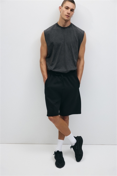 Спортивные шорты свободного кроя с технологией DryMove™ артикул 1329247001