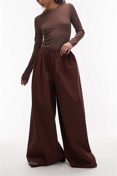 Брюки с очень широкими брючинами коричневого цвета артикул 154052623