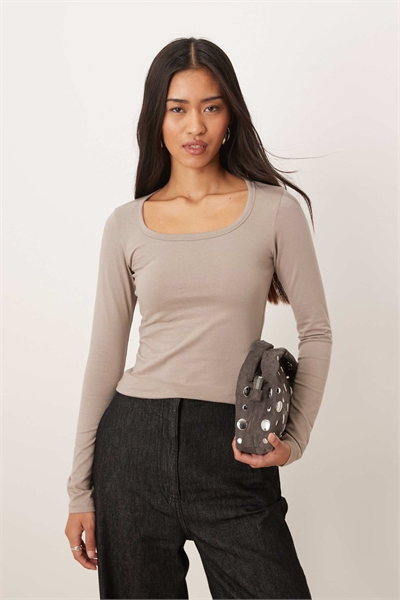 Топ с круглым вырезом и длинными рукавами от Janana артикул 154051900