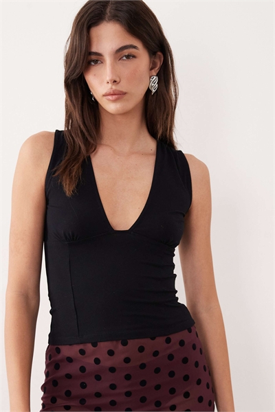 Топ с глубоким вырезом и V-образным декольте из вискозы Lynod артикул 154036035