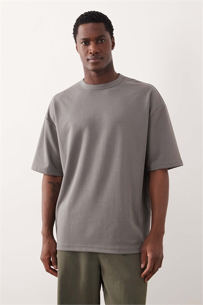 Футболка свободного кроя из плотной ткани breatheMAX™ артикул 152937549