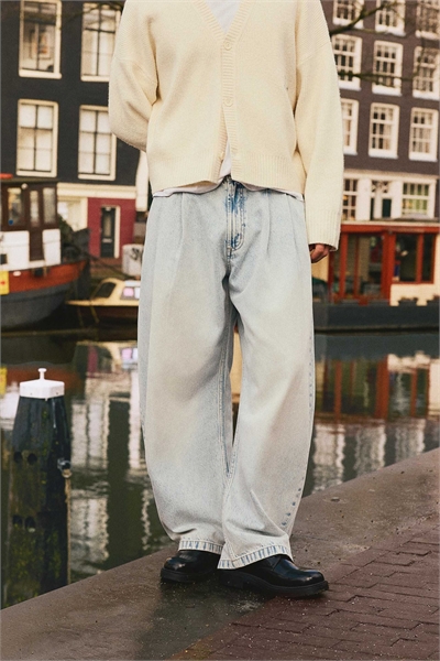 Джинсы с зауженными штанинами артикул 156340952