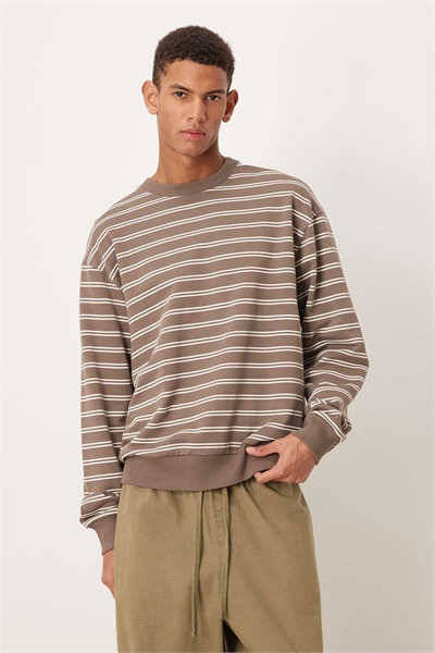 Свитшот свободного кроя артикул 151053606