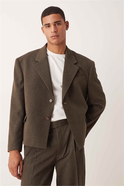 Укороченный пиджак свободного кроя коричневого цвета артикул 147694922