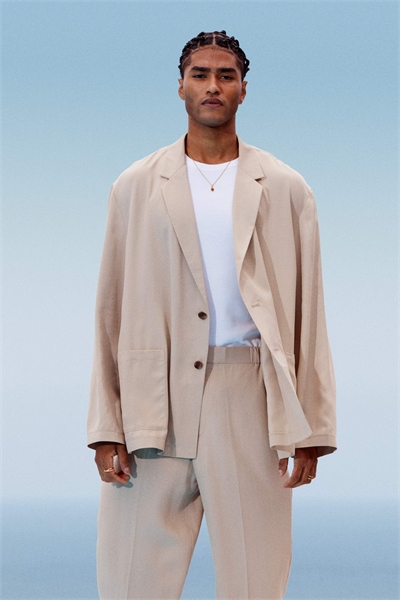 Свободный, объемный и легкий пиджак артикул 142911892