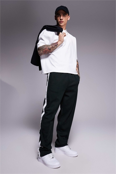 Спортивные штаны с логотипом на ленте артикул 139674493