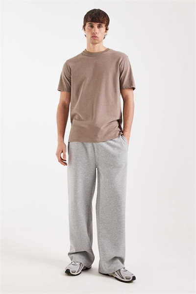 Джоггеры с широкими брючинами артикул 154867563