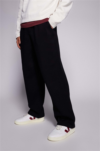 Джоггеры свободного кроя черного цвета артикул 151524076