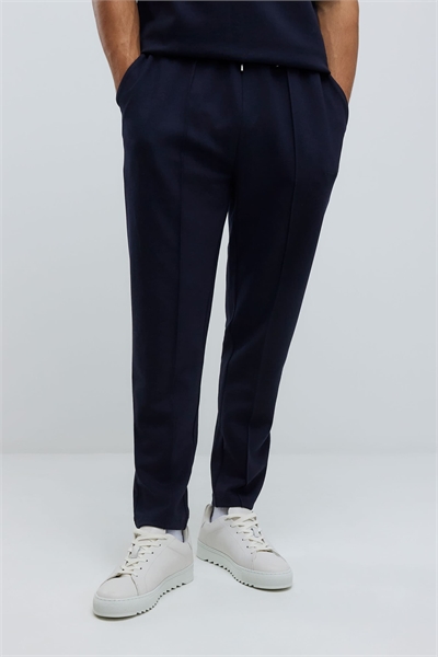 Джоггеры приталенного кроя артикул 154243139