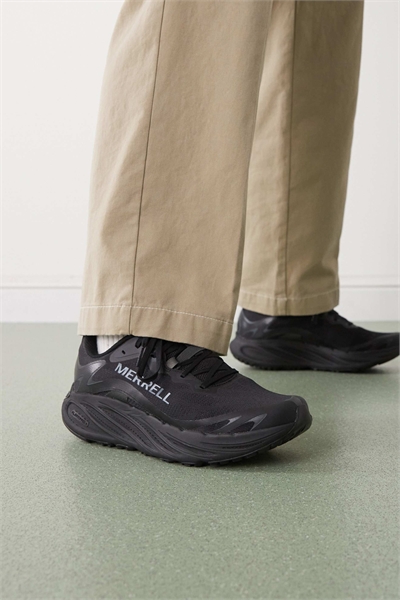 Кроссовки Promorph черного цвета артикул 148487298