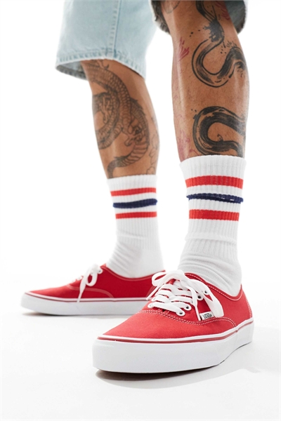 Оригинальные кроссовки артикул 134842076