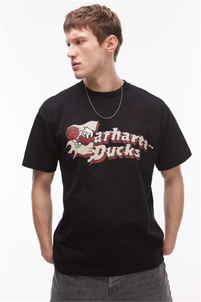 Футболка с принтом «Пылающие утки» черного цвета артикул 141526737