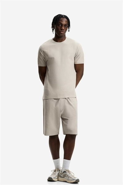 Футболка с короткими рукавами и фактурной поверхностью артикул 149665739