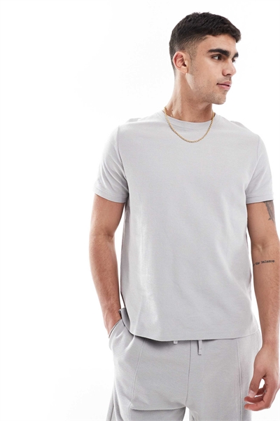 Футболка с короткими рукавами и фактурной поверхностью артикул 149665843