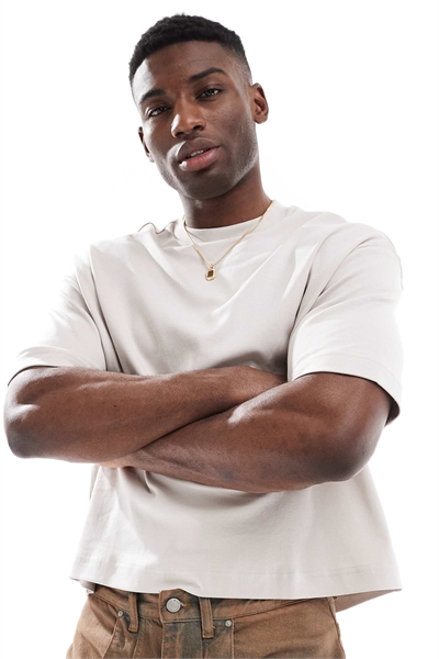 Футболка прямого кроя с короткими рукавами песочного цвета артикул 149665168