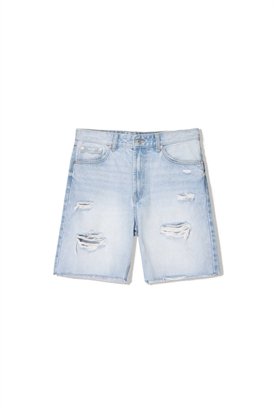 Бермуды из рваного денима светло-голубого цвета артикул 149551293