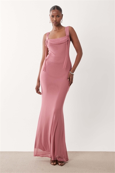 Макси-платье с квадратным вырезом и капюшоном, с завязками на шее артикул 156132588