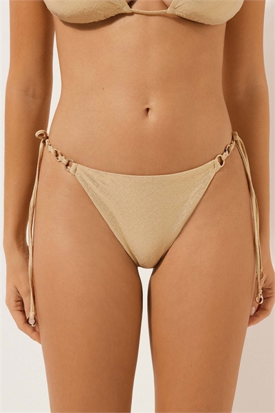 Бразильские бикини-трусики с золотыми волнами артикул 156299323