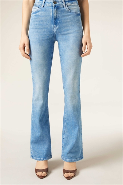 Джинсы-клёш из эластичного денима артикул 156299391