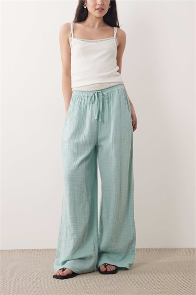 Брюки свободного кроя с широкими штанинами артикул 153889602