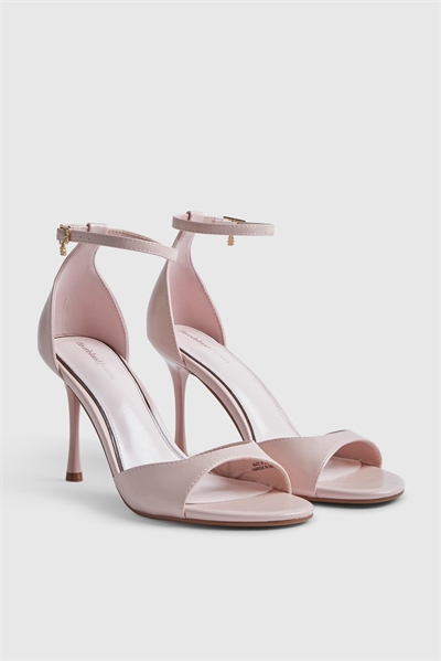 Сандалии на каблуке с закрытой пяткой артикул 156533035