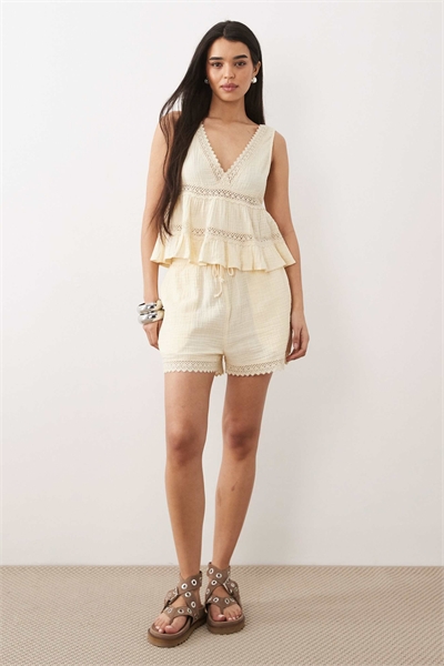 Короткие шорты артикул 153889590