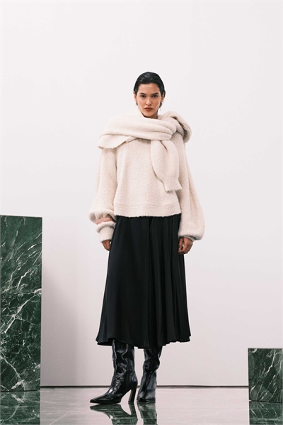 Свитер оверсайз из букле артикул 154232728