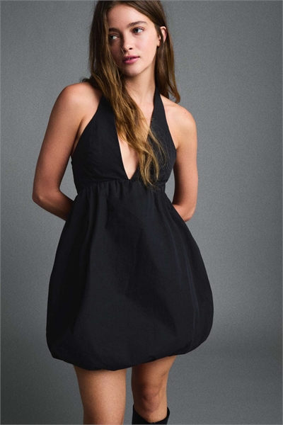 Мини-платье из поплина с воздушными рукавами, чёрного цвета артикул 156367071