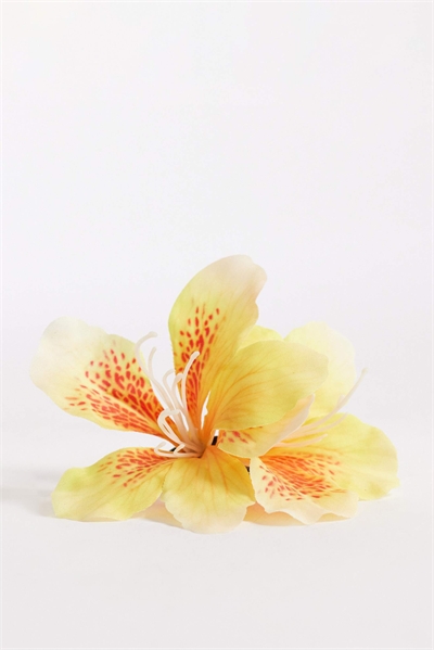 Заколка для волос в виде цветка из ткани артикул 154972686