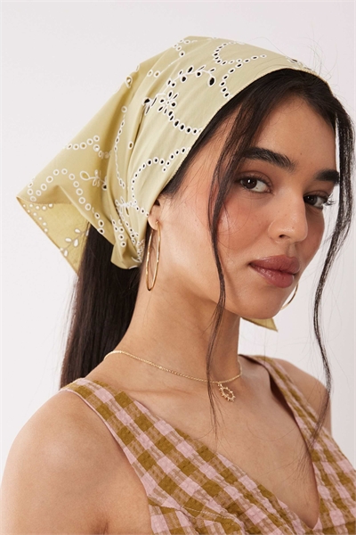 Шарф-бандана с цветочной вышивкой артикул 153286763