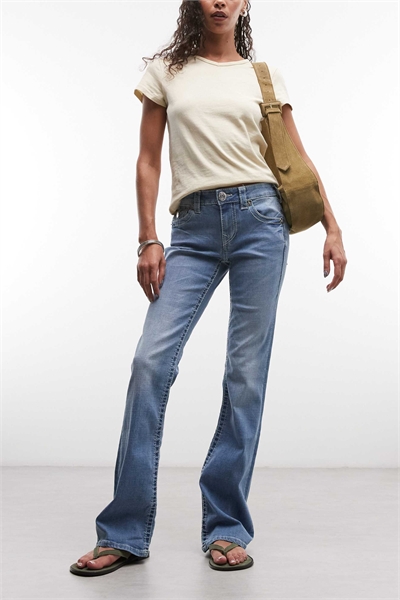 Джинсы Becca Bootcut Big T синего цвета со средней степенью отбеливания артикул 155707886