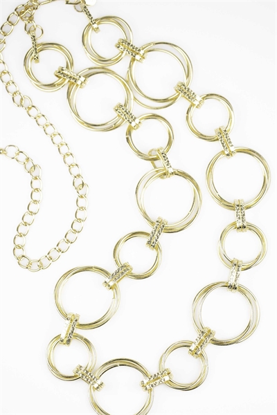 Широкий золотой ремень с звеньями в форме смешанных кругов артикул 150407898