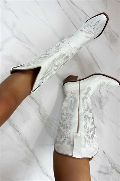 Ковбойские сапоги в стиле вестерн кремового цвета артикул 151276935