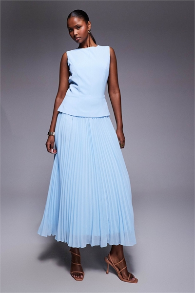 Лондонское макси-платье с заниженной талией, накладкой и плиссированной юбкой артикул 151699542