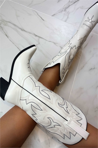 Ковбойские сапоги в стиле вестерн кремового цвета артикул 149973478