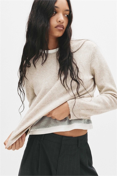 Свитер с мягкой текстурой артикул 152704132