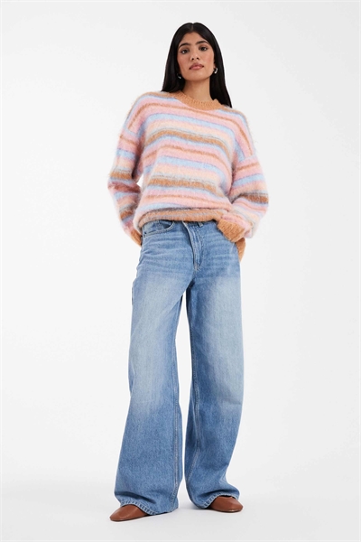 Свитер оверсайз с полосками из ворсистой ткани артикул 151184400