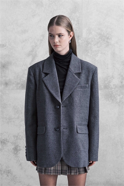 Блейзер свободного кроя с эффектом шерсти и заниженными плечами артикул 146139326