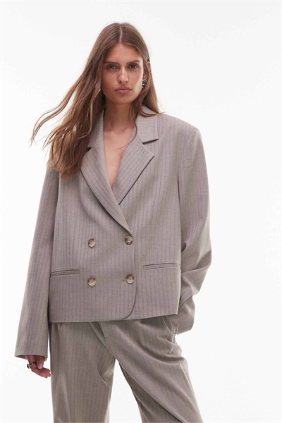 Блейзер прямого кроя артикул 150331678