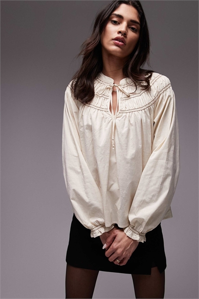 Блузка в стиле бохо свободного кроя артикул 143139302